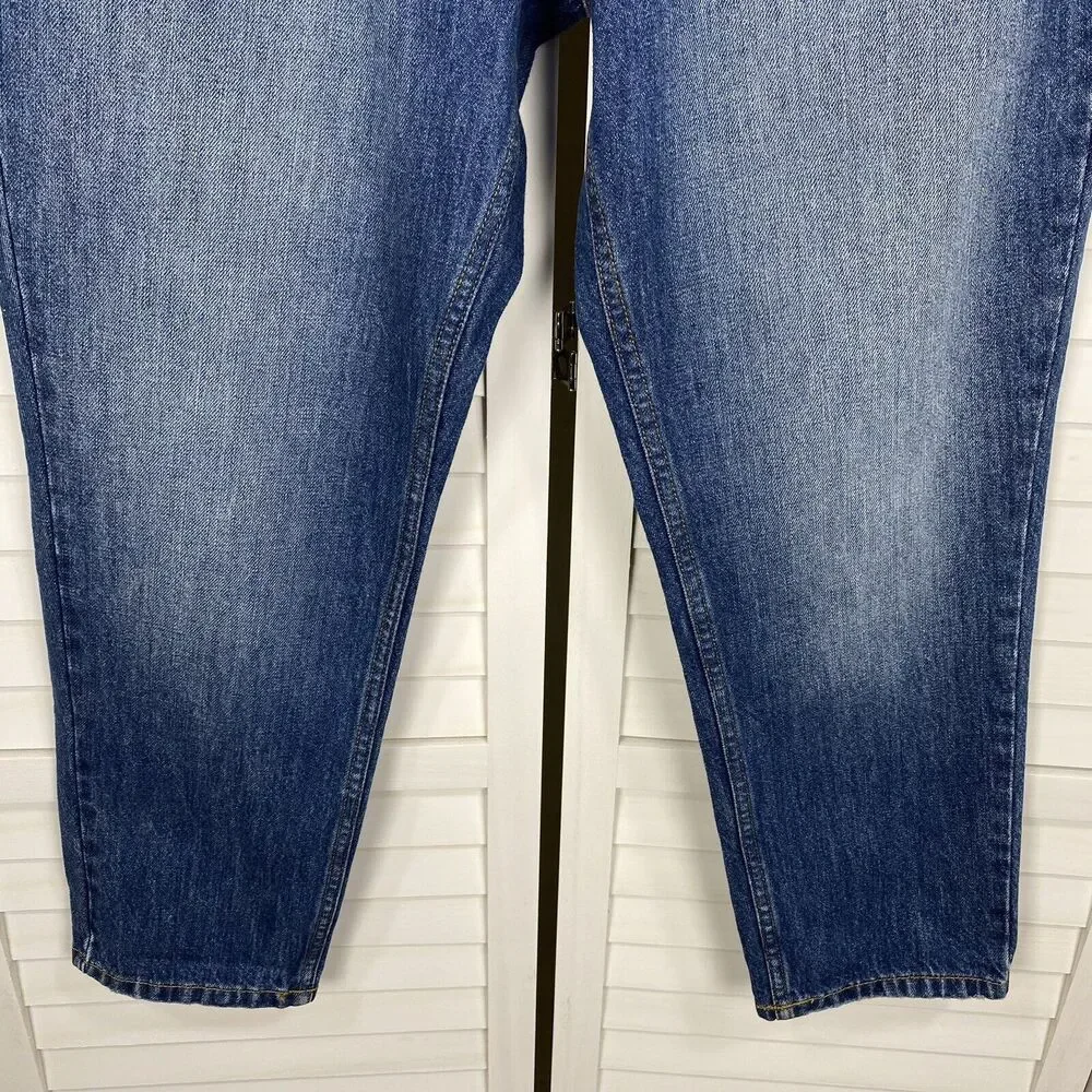 New Topshop Mom Jeans High Waisted Tapered Leg‎ Medium Wash Blue Size 34 US 12